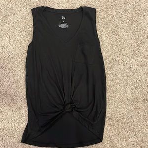 Black workout tee